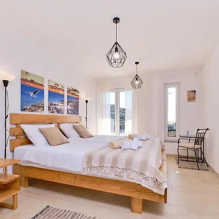 Ferienhaus Mit Privatpool Fur 6 Personen Ca 135 Qm In Miholascica, Kvarner Bucht Cres 別荘
